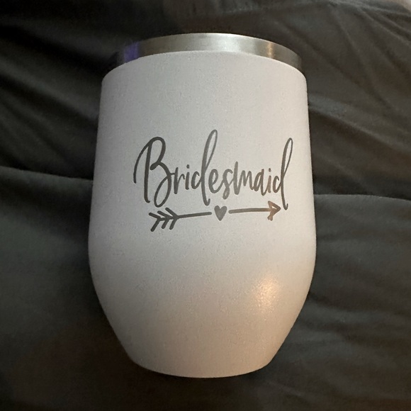 Cute Tumbler cup that says “bridesmaid” also a temperature insulator NEW UNUSED! - Picture 1 of 4